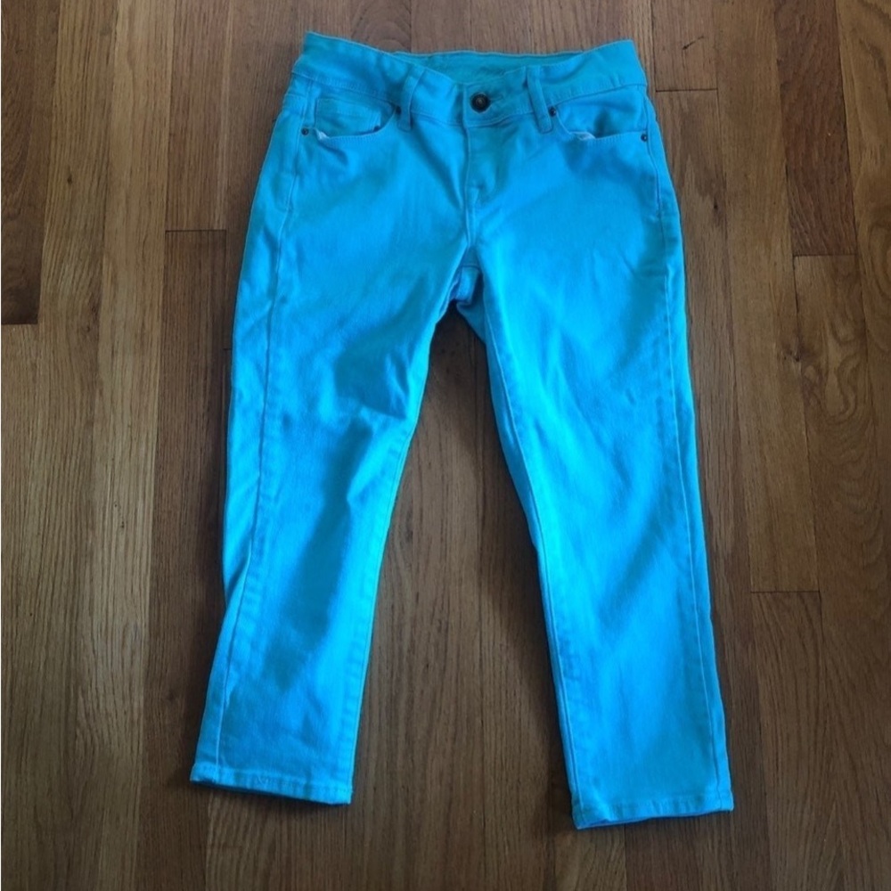 Delias Taylor Women’s Light Green Capri Size 1/2